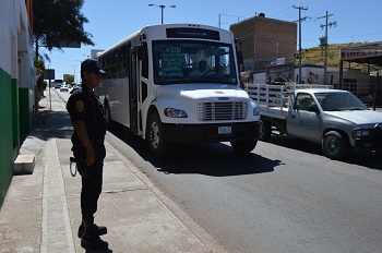 Implementan operativo contra delincuentes en transporte público