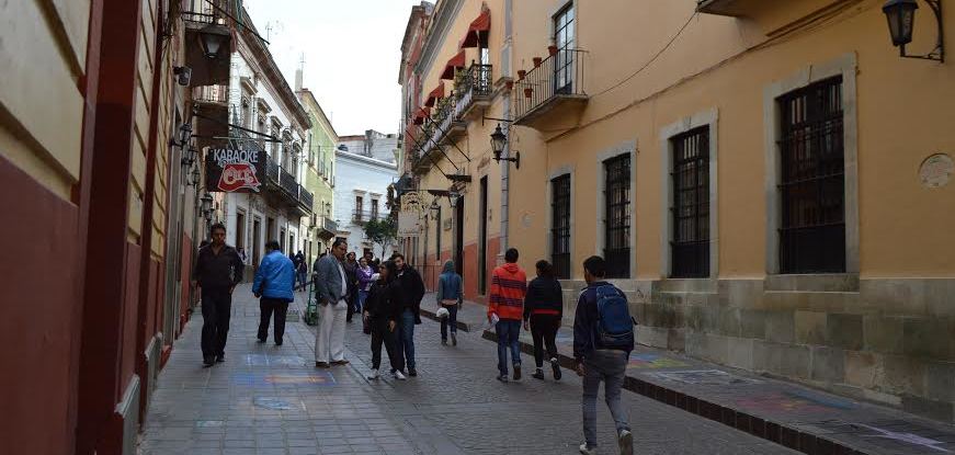 Supuesto Ex Policía federal extorsiona a locatarios del Centro Histórico