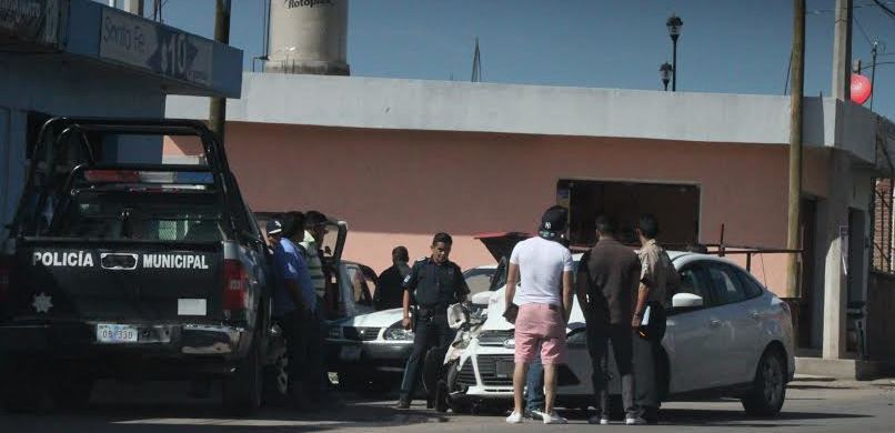 Joven inexperto choca su Auto nuevo último modelo