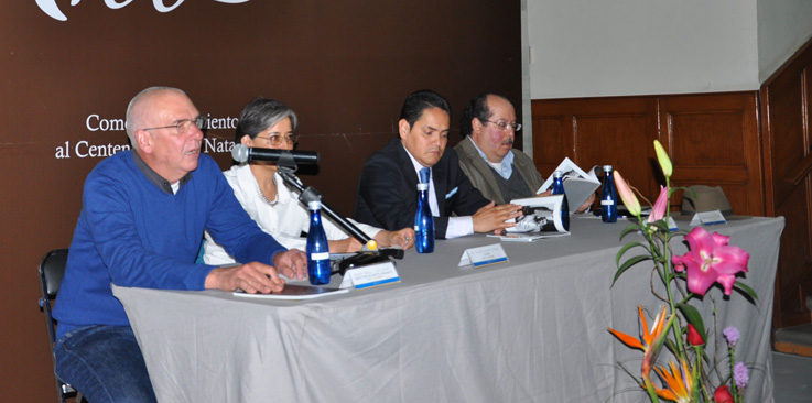 Presentan en UG libro “Tomás Chávez Morado: El maestro escultor”