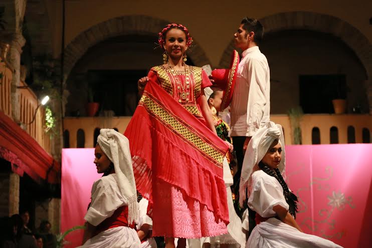 Luce BAFUG trajes tradicionales de México