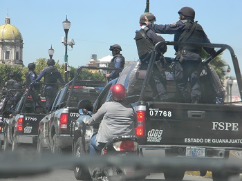 Investigan a cómplices de policía del estado detenido por peculado