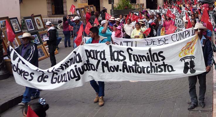 Antorchistas desquician la ciudad capital con marcha