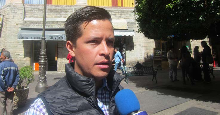 Se compromete regidor a disminuir inseguridad en la zona sur