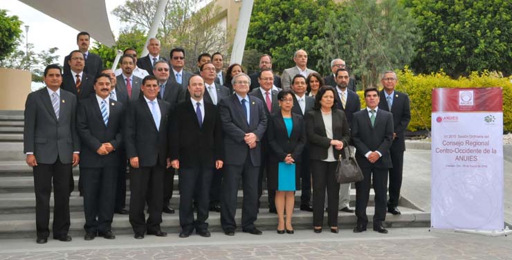 Presenta Rector General UG informe de actividades como presidente de la ANUIES-RCO