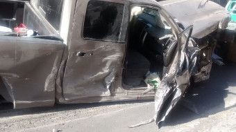 Manejan borrachos y casi se matan
