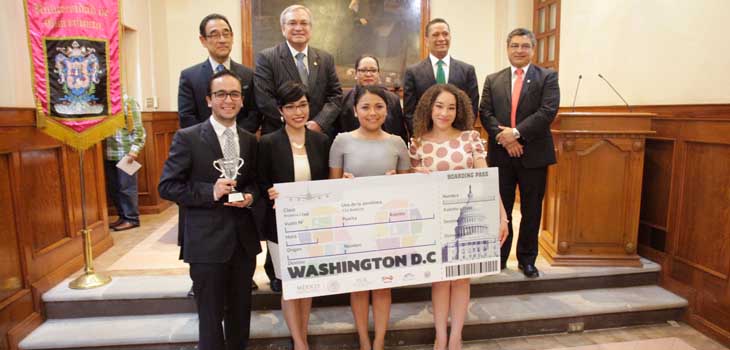 Reconocen el esfuerzo del equipo de Litigación Oral de la UG