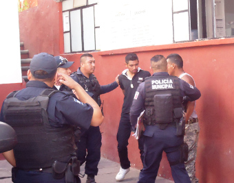 Detenidos por amenazar y exigir dinero para cerveza