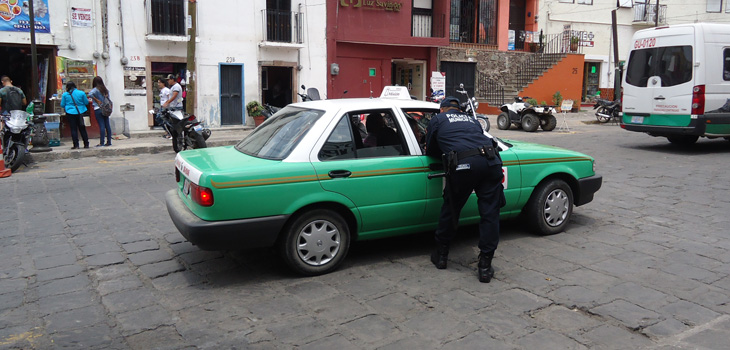 Detenido por no pagar taxi
