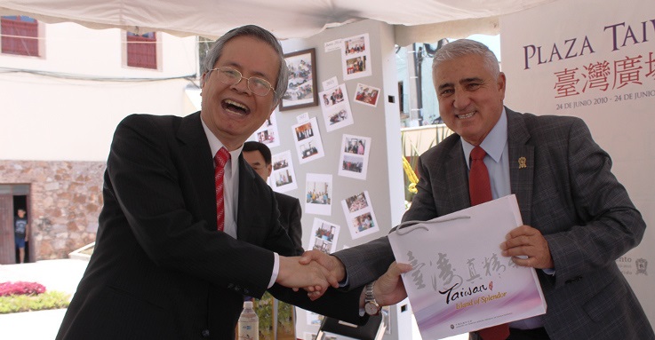 Acercarán la tecnología a los niños capitalinos con inversión del gobierno de Taipei