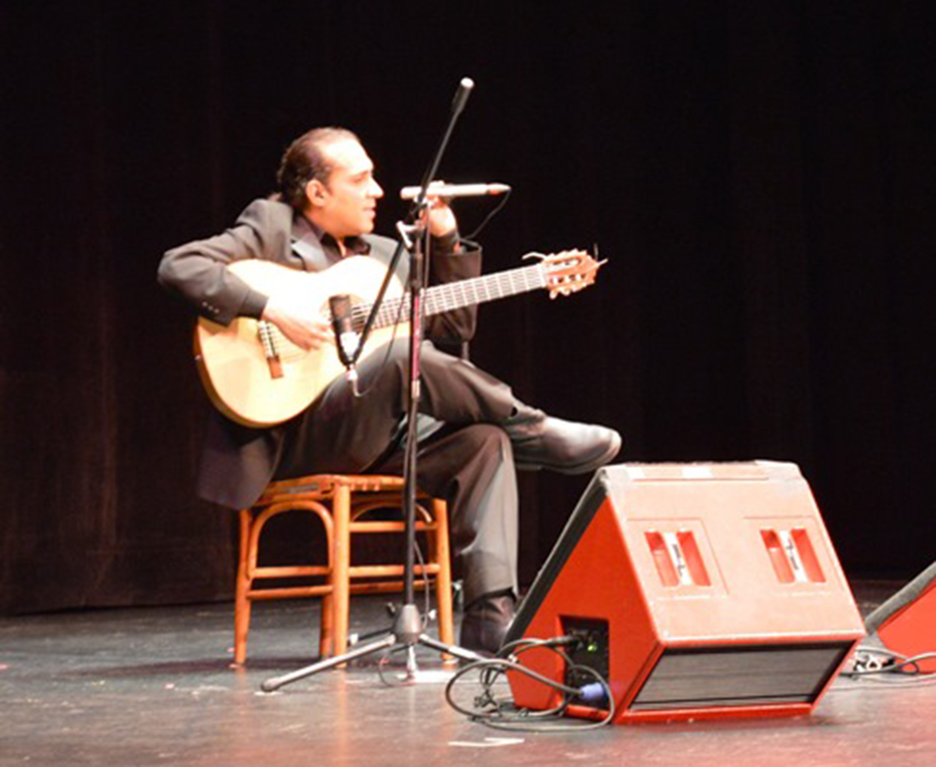 Tres artistas inauguran el Encuentro de Guitarra en el Juárez