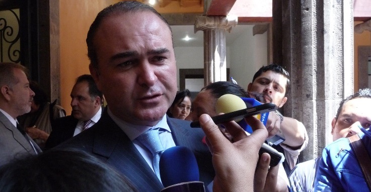 Optaría Villarreal por Humberto Andrade