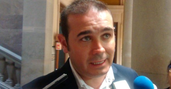 Lanza Alejandro Navarro el compromiso de analizar la legalización de los matrimonios gay