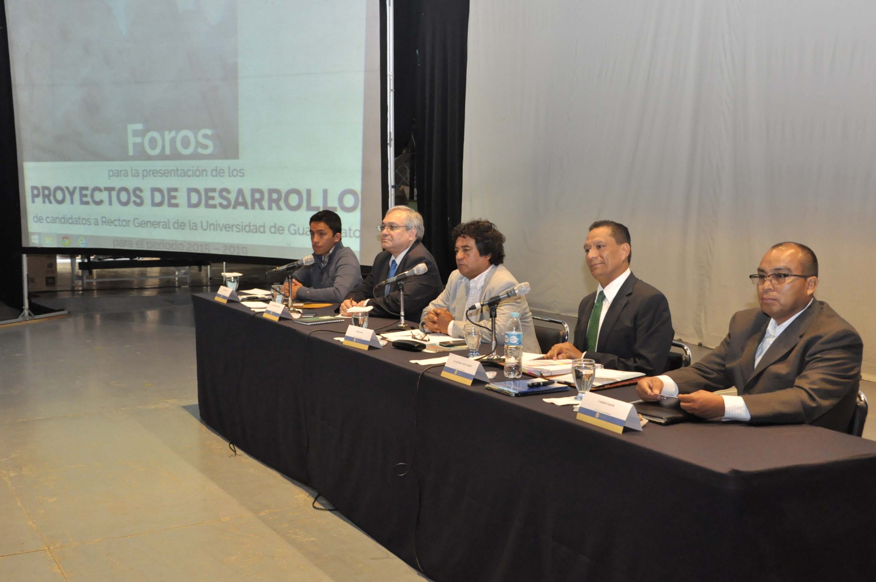 Se presentan en Celaya los candidatos a la rectoría general de la UG