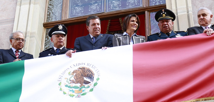 Capitalinos disfrutan de desfile conmemorativo de la Toma de la Alhóndiga