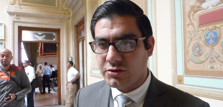 Disminuye a la mitad su personal la fracción del PRI en el Congreso