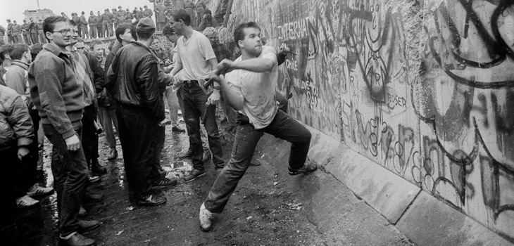 Detrás del Muro