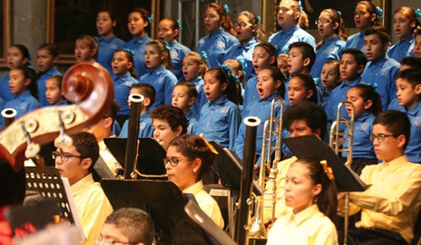 Llega la Orquesta Esperanza Azteca al Juárez