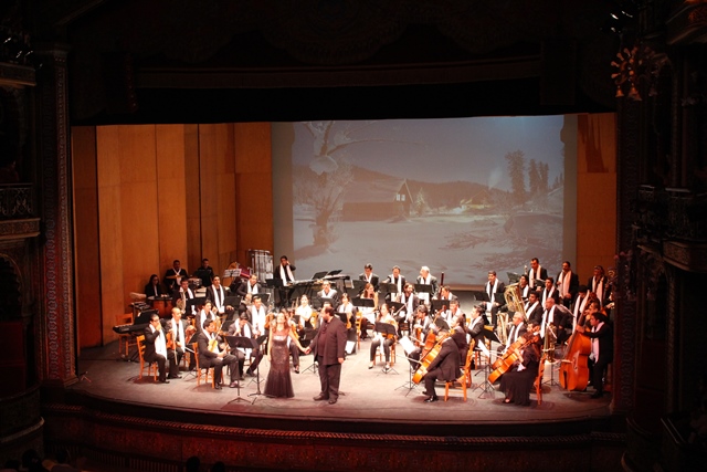 Gozan salmantinos el Concierto de Navidad de la OSUG