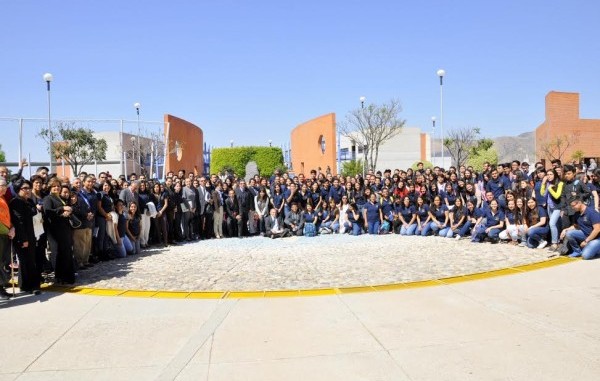 Celebran 40 años de la Licenciatura en Comercio Internacional en la UG