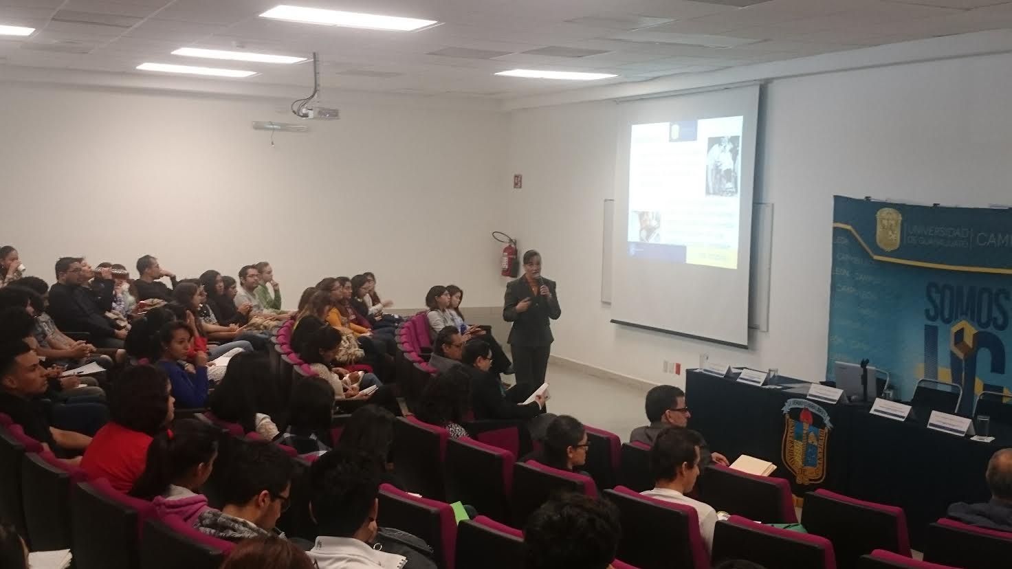 UG: Presentan estudios transdisciplinarios sobre el envejecimiento
