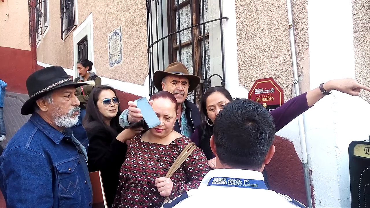 Increpa Capelo a tránsitos en pleno centro de la ciudad