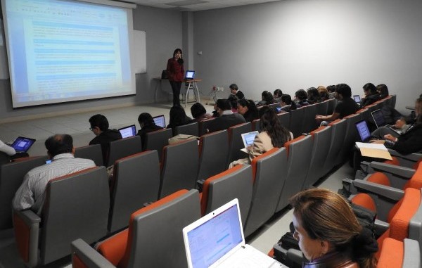 Participan profesores de la UG en Diplomado en Innovación del Aprendizaje