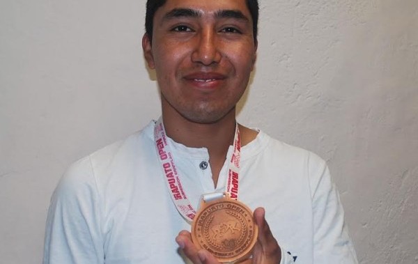 Alumno UG gana Bronce en torneo de Arte marcial Irapuato Open Submission Grappling