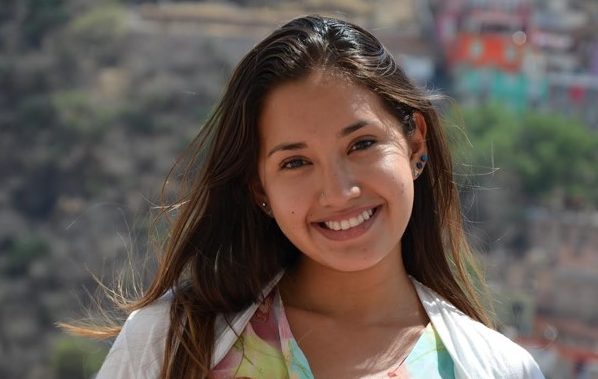 Estudiante de ENMS Irapuato de la UG viajó a Colombia para realizar prácticas altruistas