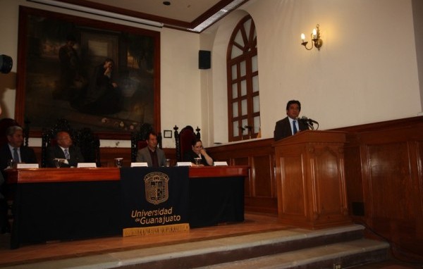 Respalda la Universidad de Guanajuato Administración Municipal