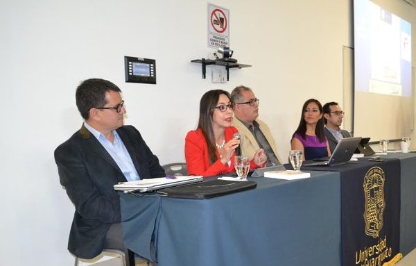 Catedráticos de la UG analizan los Retos de la Educación en México