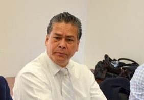 Refrenda UG compromiso con la Asociación de Jubilados: otorga apoyo para equipar el gimnasio de la AJUG