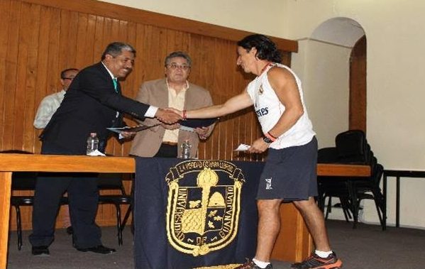 Obtienen segundo lugar en Olimpiada para estudiantes de Ingeniería Civil alumnos de la UG