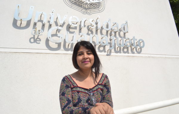 Viajará a Bogotá para participar en proyecto dirigido a grupos vulnerables, alumna de la UG