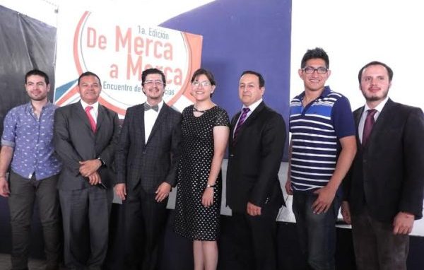 Invitan expertos en marketing a jóvenes del Campus Celaya-Salvatierra a adentrarse en la investigación en Foro “Merca a Merca”