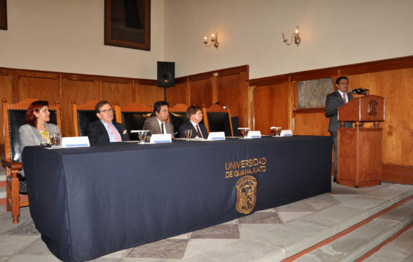 Celebran su 40 aniversario egresados del programa 1971-1976 en Contaduría Pública