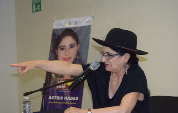 Narraciones y cartas de Cristina Pacheco leyó Astrid Hadad en la UG