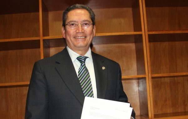 Ratifica Junta Directiva UG a Dr. Carlos Hidalgo Valadez como Rector del Campus León