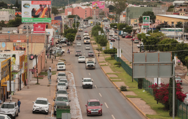 Preparan proyecto, para tratar de evitar encharcamientos en el bulevar Euquerio Guerrero