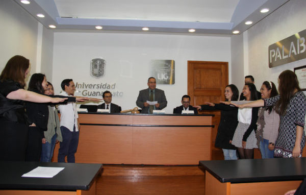 Equipo de Litigación Oral de la UG defenderá en Argentina su campeonato internacional