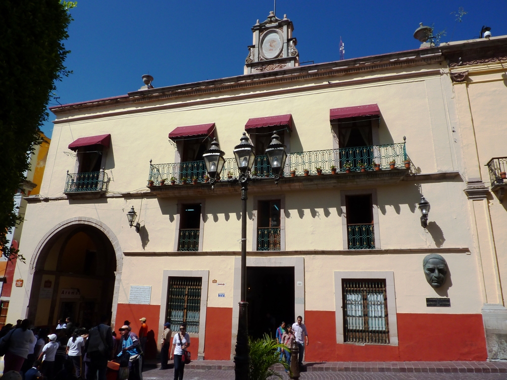 3 direcciones del gobierno capitalino fueron las más cuestionadas en comparecencias