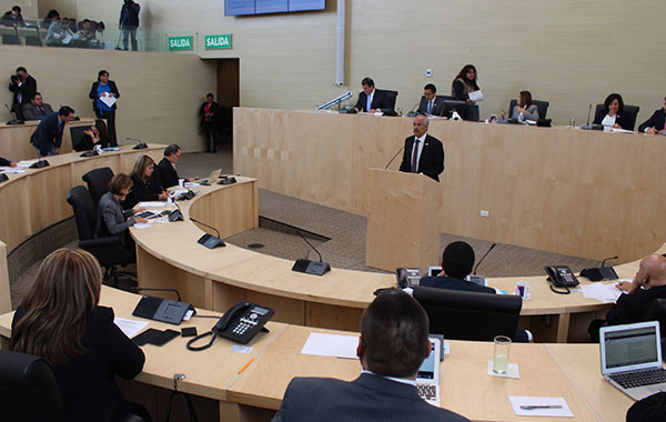 Propone GPPRI reformas para designación del Ombudsman