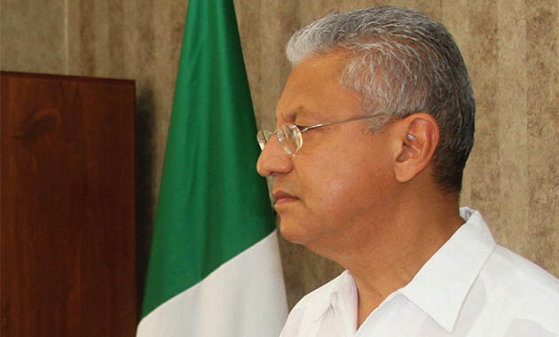 Raúl Arias Lovillo, al equipo de Rectoría General UG como Director Académico