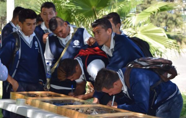 Mil preparatorianos buscan su vocación en el Día Abierto de DICIVA