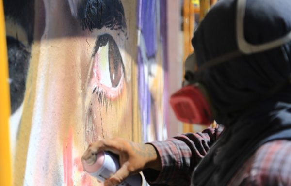 IEC: Intervención artística urbana por artistas guanajuatenses en la Plaza de Toros de Guanajuato en el FIC