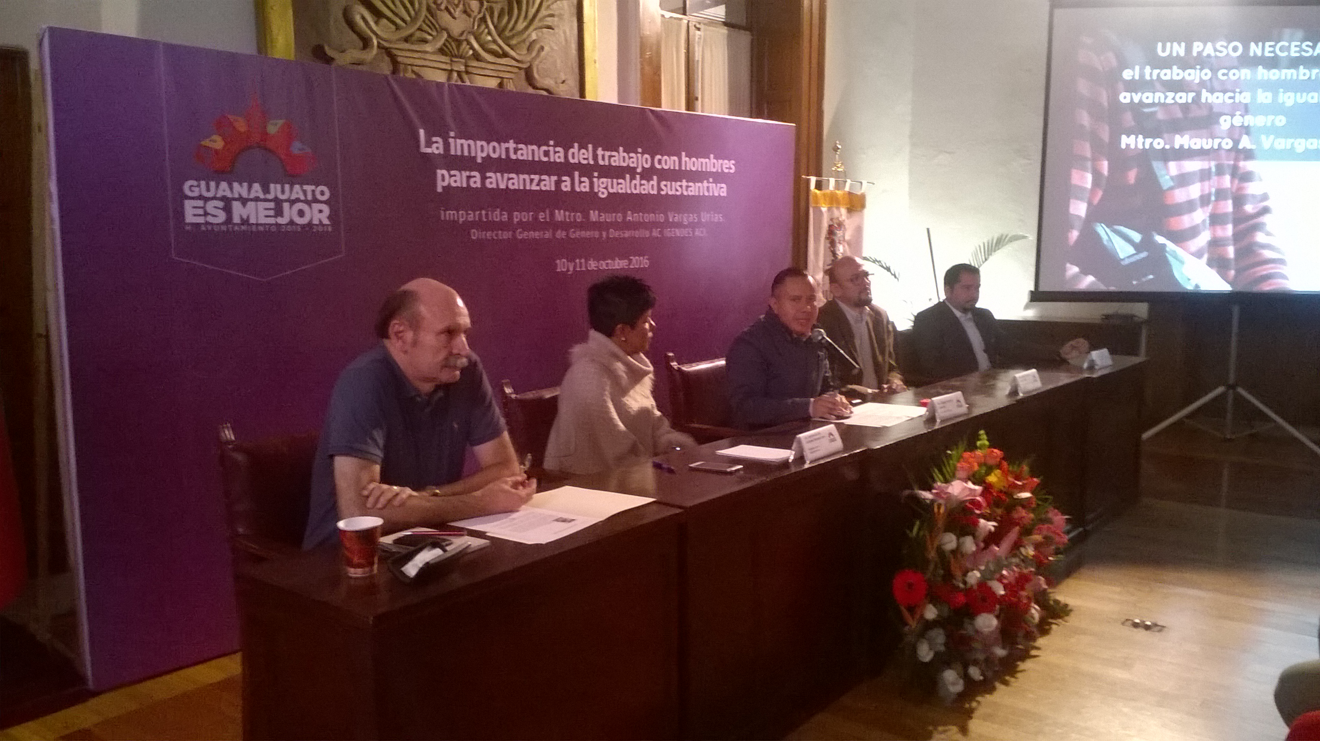 El machismo es modificable: Vargas Urías