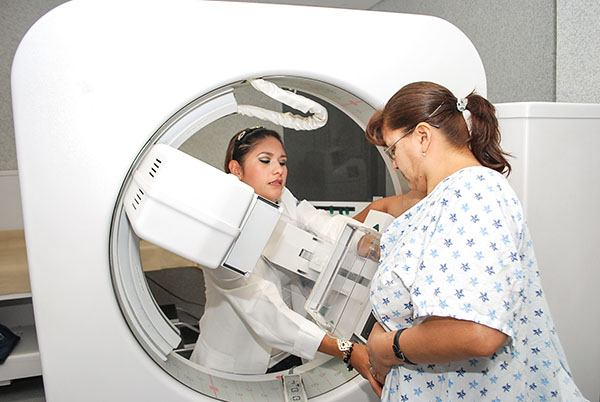 Octubre mes de la lucha contra el cáncer en la mujer