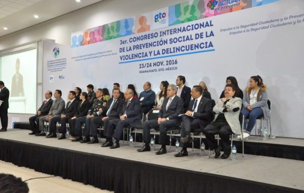 Frente a la inseguridad con un análisis profundo, diálogo compartido y acciones conjuntas: Rector General de la UG