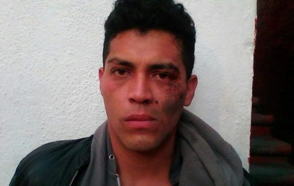 Se mete a casa a robar