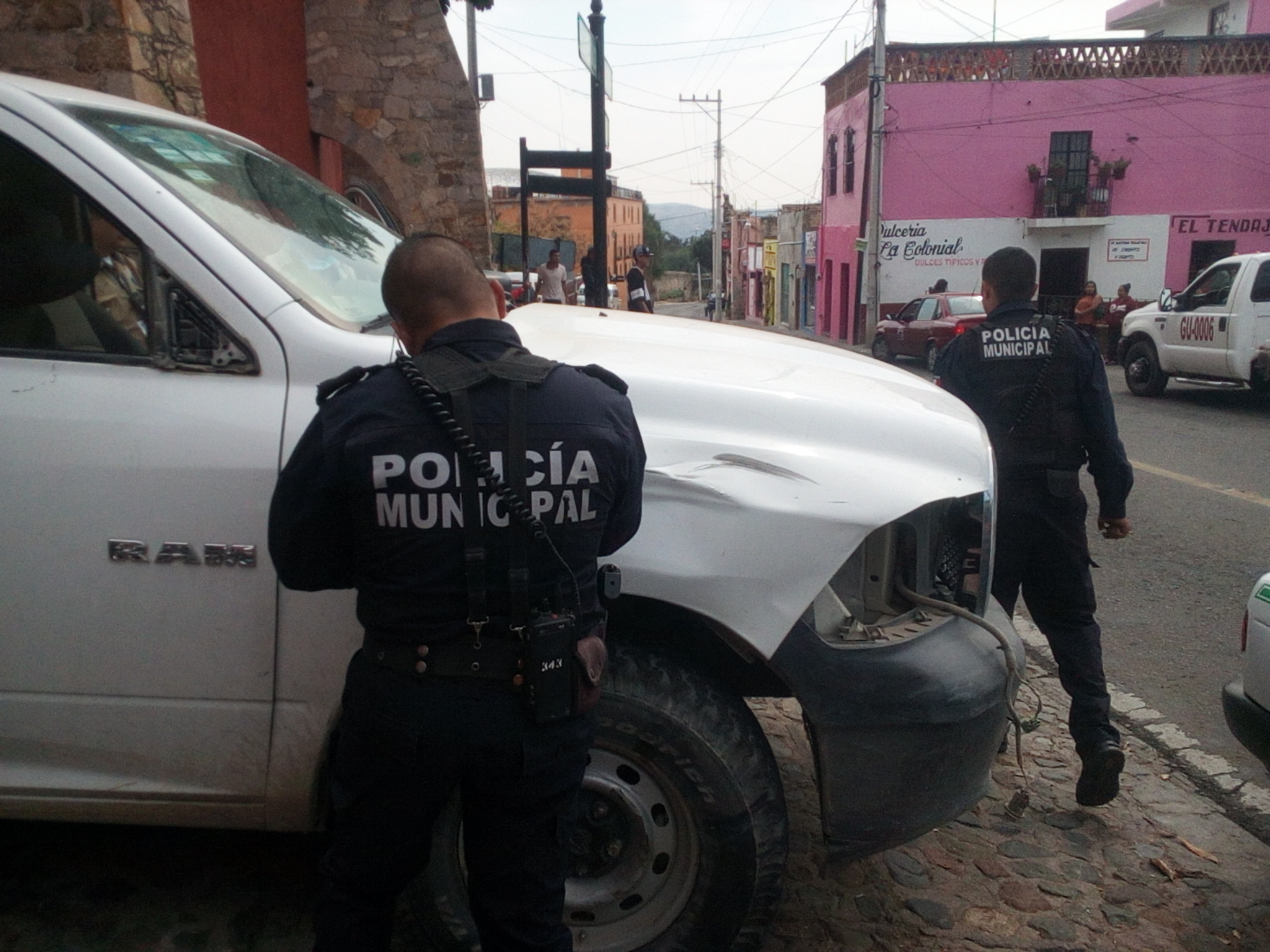 Cámaras de solapa para los policías funcionarán en este mes